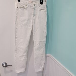 7 For All Mankind White Ankle Cropped Jeans Size 4